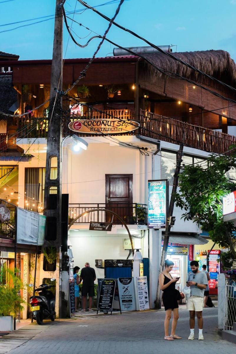 Coconut Style Restaurant & Milinda Guest Hotel Unawatuna Exterior foto