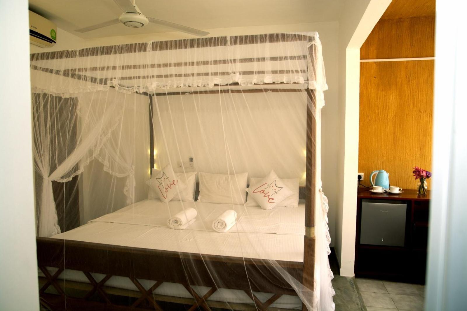 Coconut Style Restaurant & Milinda Guest Hotel Unawatuna Exterior foto